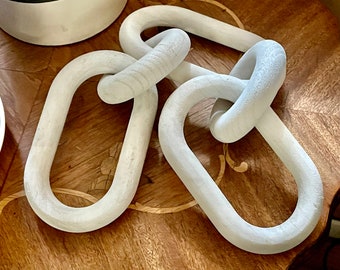 White Knot Decor / Wood Chain Tabletop Accent