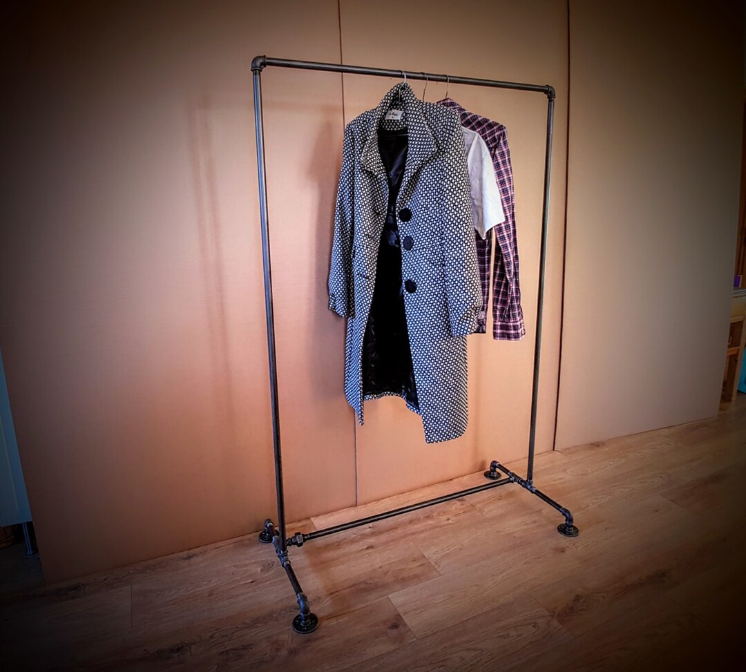 Industrial Clothing Rack, Pipe Clothing Rack, Store Fixture, Clothing