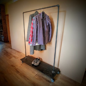 Industrial clothing rack with wooden shelf, Pipe clothing rack with shelf, Store fixture, Clothing display, Garment display, Clothes display