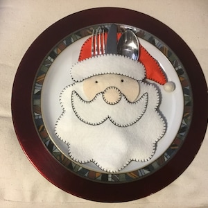 Patrón en pdf del portacubiertos de Papá Noel