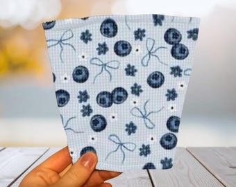 Fundas para café, portavasos de verano y primavera, funda de tela con lindo estampado floral de bayas, café, refresco dietético, tres tamaños, regalo para enfermera, regalo para maestra