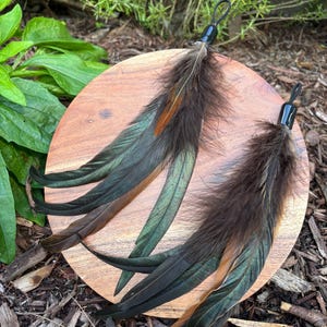 Natural Feather Cat Toy: Interactive Wand Attachment