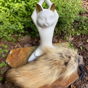 Coyote Tail Cuddle, Carry and Kick Cat Toy image 10