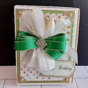 Coffret anniversaire personnalisé. Coffret cadeau classique. Boîte de faveur. Boîte-cadeau de confirmation. Emballage cadeau de luxe. Boîte à photos. Boîte à cartes. Conception BodoArt