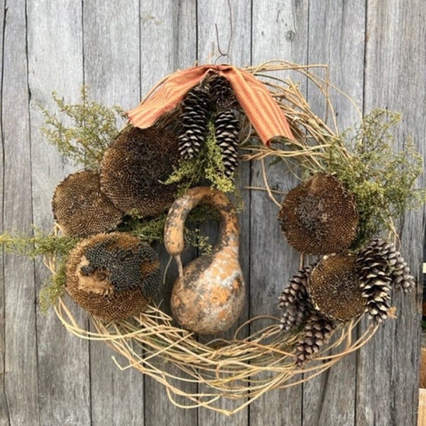 Primitive Christmas Wreath Dried Gourd Sunflowers Early Look Homestead Door Keep #C