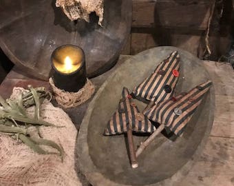 Primitive Christmas Tree Bowl Fillers Set of THREE Ornies Cabin Early Look Cottage