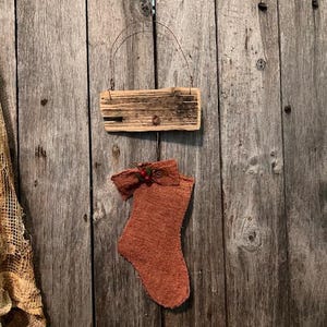 Primitive Christmas Red Stocking Homestead Christmas Early Look Winter Cabin Peg Hanger #C