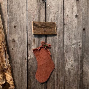 Primitive Christmas Red Stocking Homestead Christmas Early Look Winter Cabin Peg Hanger #F