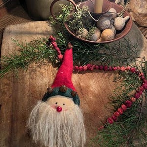 Primitive Grubby Santa Claus Bowl Filler Ornament Great for Wreaths Ornie