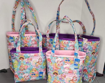 Borsa da viaggio/regalo a tema Fragolina Dolcecuore.