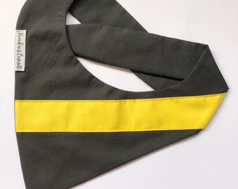 Richmond Tigers Tie On Dog Bandana, AFL Dog Bandanna, Football Neckerchief, Pet Scarf, Dog Scarf, Gift for Dog, Gift for Pet, Gift for Him