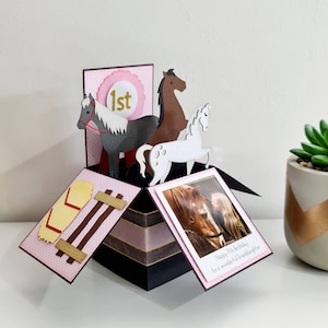 Carte d'anniversaire cheval personnalisée, carte pop up box cheval