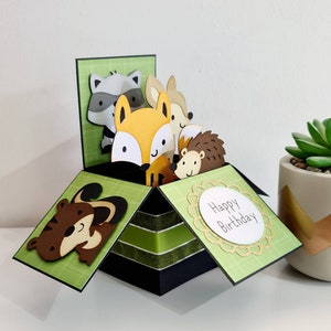 Carte boîte pop-up sur le thème des bois, carte boîte anniversaire Woodland