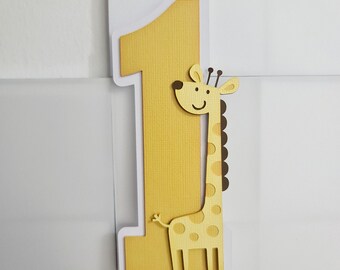 Cake Topper de Jirafa hecho a mano y personalizado con la edad para el Pastel de Cumpleaños