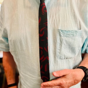 Rat Pack 1970s Vintage Black and Red Art Tie