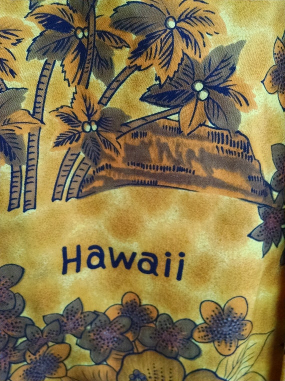 Classic Vintage Hawaiian Shirt by Royal Hawaiian - image 6