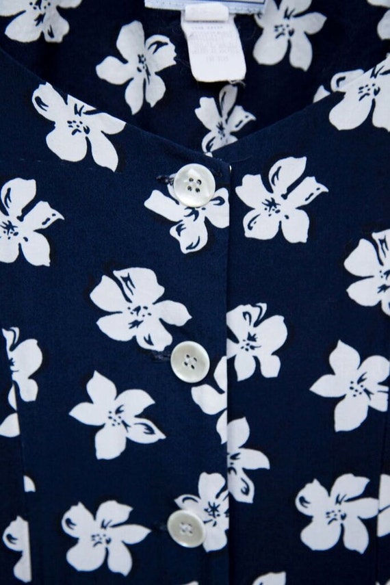 Sale! 30% OFF- VINTAGE 1980's Navy Floral Midi Dr… - image 2