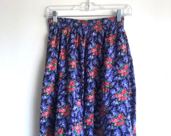 VINTAGE 19990s Floral Skater Skirt