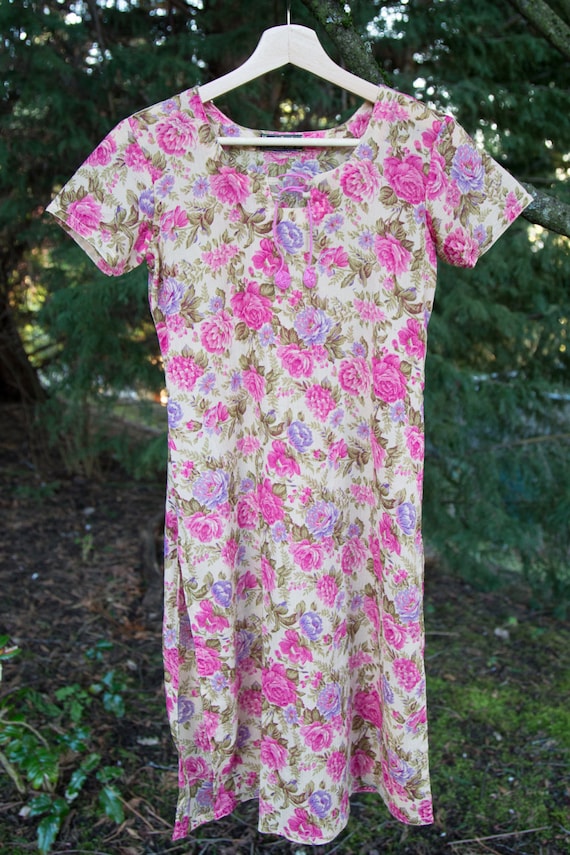 Sale! 30% OFF- VINTAGE 1990's Floral Sheer Dress - image 1