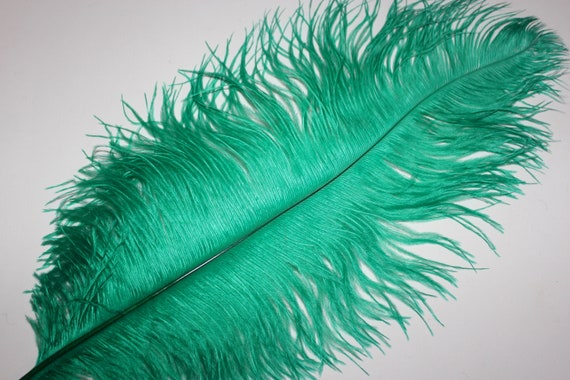10 LIME GREEN BLONDENE OSTRICH FEATHERS FIRST GRADE 350-400MM 14-16 INCH 