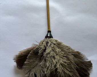 Soft ostrich feather duster with first grade feathers 40cm overall with 20cm bamboo handle natural 10 gram grey feathers