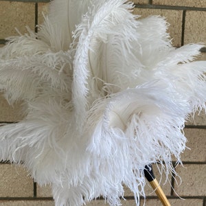 Extra large feather head white ostrich feather display duster wood stained handle 90cm ( 36 inches ) overall