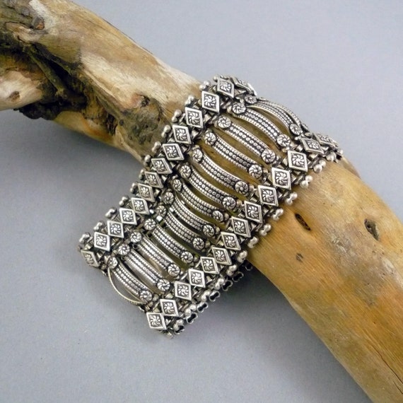 Vintage Silver Bracelet India. Flexible link brac