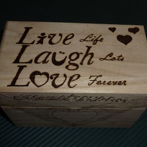 Personalisierte Rezept Box - Holzgebrannte Kunst - Brandmalerei - Pyrographie 6"x3"x4.5"