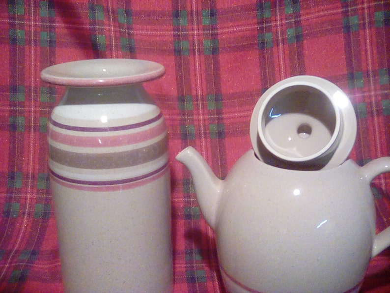 Tea pot and vase