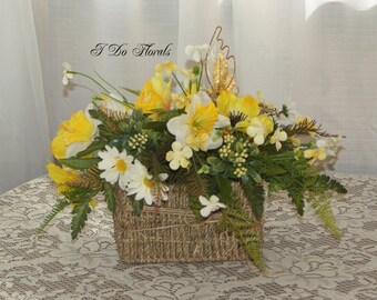 Daffodil Centerpiece Etsy