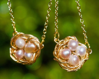 Collar envuelto en alambre de nido de pájaro / collar de huevos de Pascua / collar de perlas