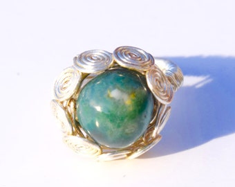 Groene Jade Wire Wrapped Ring, Jade Ring, Jade bol bal Ring, Ring van de verklaring, Wire Ring, edelsteen Ring, Helen van kristallen, edelsteen bol