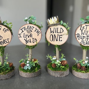 ¡¡LIMITADO!! XL. Letreros de 4 piezas de Donde viven los monstruos, adornos para tartas, centros de mesa, bodas, baby showers, cumpleaños de Wild One,