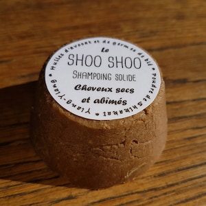 The "Shoo Shoo, dry and damaged hair", solid shampoo with avocado, coconut, castor oil and ylang-ylang essential oil