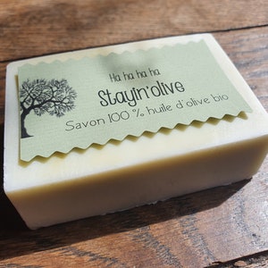 Le Stayin'olive, savon artisanal saponifié à froid 100 % huile d'olive bio sans parfum just stayin'olive, stayin'olive image 1