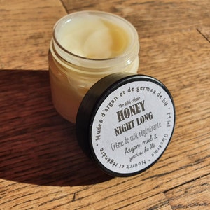 “HONEY NIGHT LONG”, regenerating and nourishing night cream with honey, argan and wheat germ oils