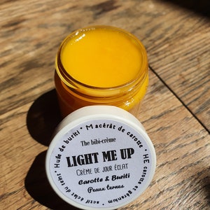 The "LIGHT ME UP", radiance day cream with buriti oil, carrot macerate and geranium essential oil for dull skin