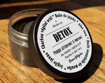 Le "Detox", masque détoxifiant et purifiant, au charbon végétal actif, argile jaune, huile de jojoba, glycérine, aloe vera et menthe