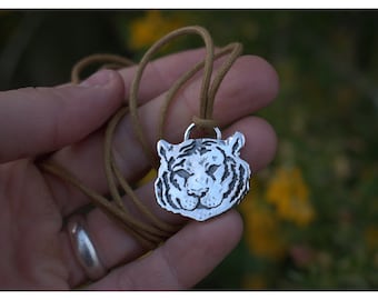 Collier tête de tigre en argent massif