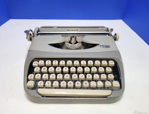 Vintage Royal Royalite Gray Portable Typewriter Works