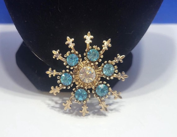 Vintage Atomic Snowflake Blue and Clear Rhinestone Brooch
