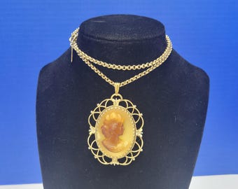 Vintage Whiting & Davis Victorian Revival Amber Cameo Necklace