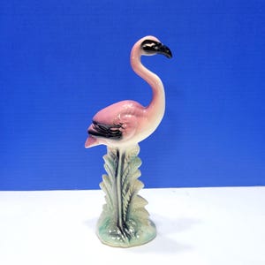 Statuetta vintage di fenicottero in piedi in ceramica californiana