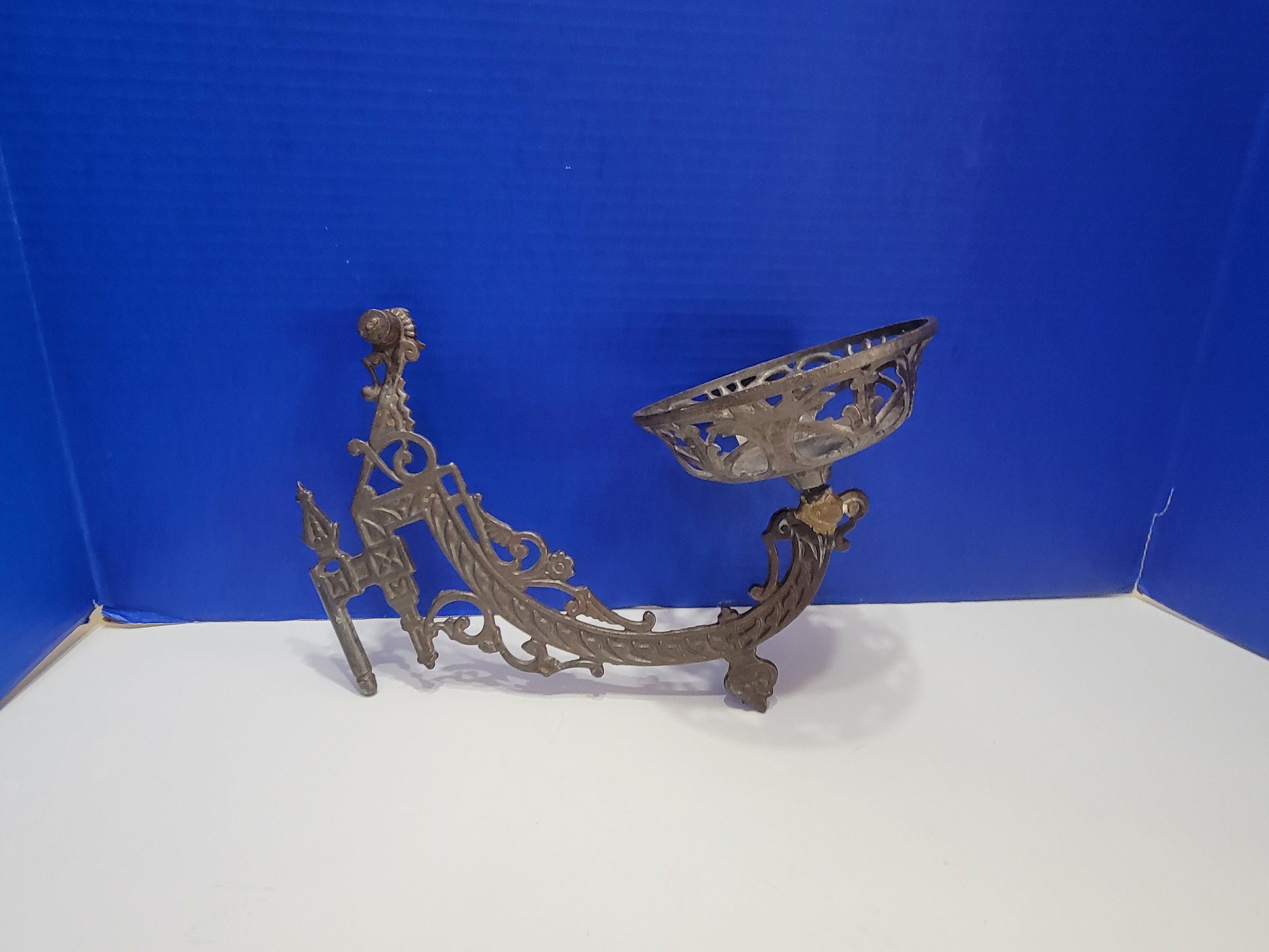 Antique Ornate Cast Iron Oil Lamp Holder Ideal Stover Mfg Co