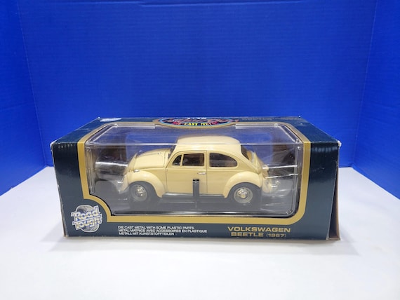 Vintage Road Tough 1967 Volkswagen Beetle Diecast Car in Box
