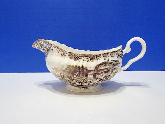Vintage Heritage Hall Spanish American Hacienda Gravy Boat English Ironstone