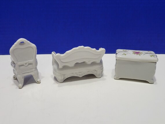 Vintage miniature hotsell dollhouse furniture