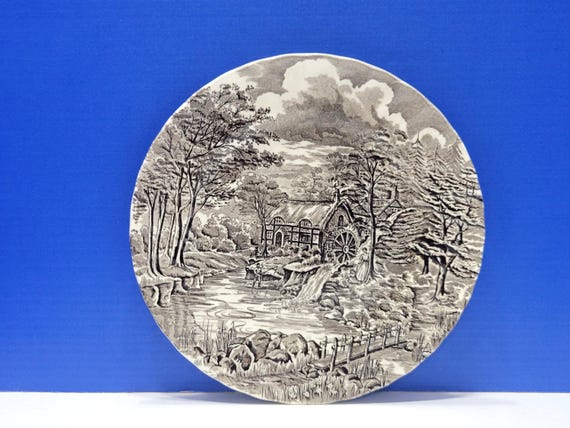 Vintage Churchill Georgian Collection 10" Dinner Plate Water Mill