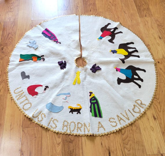 Vintage White Felt Nativity Christmas Tree Skirt