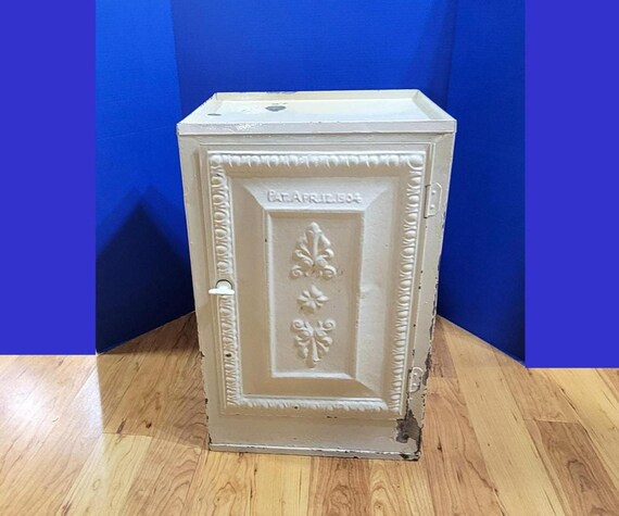 Antique Large Metal Bread Box Pie Safe Galvanized Painted White